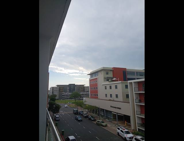 2 BEDROOM APARTMENT FOR SALE IN UMHLANGA RIDGE
